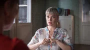 Es gibt auch Videomaterial von Paul und Mary-Lou (Nicole Ernst), das die beiden beim Liebesspiel zeigt. Wusste sie, dass auch ihre Mitbewohnerin Clara ein Verhältnis mit Paul hatte? War sie eifersüchtig auf ihre junge Nebenbuhlerin? Mary-Lou streitet dies vehement ab. Aber wollten die Frauen Paul etwa loswerden, weil er für Ärger unter ihnen gesorgt hat?