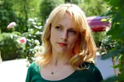 ARD STURM DER LIEBE FOLGE 1346, am Freitag um 15:10 Uhr im ERSTEN. Rosalie (Natalie Alison) gelingt es nicht, sich Jacob wieder anzunähern.
