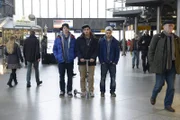 Gutmenschen vs. Egoisten? Arm gegen Reich? Macht gegen Moral? Forschungsergebnisse zeichnen ein anderes Menschenbild: Der Mensch als soziales Wesen, das Werten wie Großzügigkeit und Gerechtigkeit den Vorzug vor schierem Eigennutz gibt. Wir nehmen den Zuschauer mit auf sein ganz persönliches Abenteuer, an dessen Ende er sich selber fragt, wie viel Altruismus wohl in ihm steckt.
