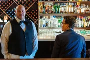 Ben Burns (Will Sasso, l.); Roberto (Peter Kelamis, r.)