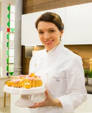 Eveline Wild kocht „Zitronen-Gugelhupf für die beste Mama“.