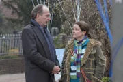Markus Gellert (Herbert Knaup, l.); Gudrun Wohlers (Katrin Pollitt, r.)