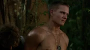 Travis (Michael Dorman)