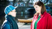Benny (Ruben Storck) ist verunsichert und sauer, weil sich seine Mutter (Meike Kircher) ausgerechnet in seinen Klassenlehrer verliebt hat.