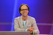 Kabarettist Christoph Sonntag ist es gewohnt, ganz genau hinzuschauen im zwischenmenschlichen und kulturellen Miteinander. Doch wie praxistauglich ist er? Im Quiz "Meister des Alltags" stellt er sein Wissen unter Beweis.