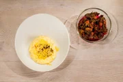 „Rieblmuas mit weichem Ei und Bergkäse“ von Milena Broger.