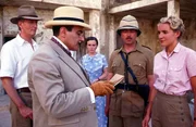 L-R: Hastings (Hugh Fraser), Hercules Poirot (David Suchet), Amy Leatheran (Georgina Sowerby), Superintendent Maitland (Iain Mitchell), Sheila Maitland (Pandora Clifford).