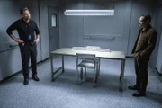 FBI ASAC Jubal Valentine (Jeremy Sisto ,l.);