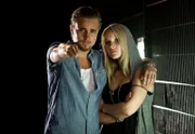 ARD HEITER BIS TÖDLICH - HAUPTSTADTREVIER, FOLGE 17, "Alles Gangsta", am Dienstag (14.01.14) um 18:50 Uhr im ERSTEN. Die Rap-Sängerin Janine (Sonja Gerhardt , r.) kann nicht glauben, dass Nico (Constantin von Jascheroff, l.) Dennis verletzt haben soll.