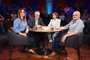 Demokratie in der Krise - Hat das Volk immer recht? Jagoda Marinic, Schriftstellerin und Podcasterin, Jonas Lüscher, Schriftsteller, Moderatorin Barbara Bleisch und Oliver Zimmer, Historiker