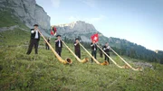 Alphornbläser unter dem Hohgant Alphornbläser unter dem Hohgant