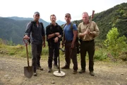 Shawn Cowles (2.v.l.), Jeremy Whalen (2.v.r.) und Jack Peters (r.)
