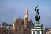 Ein Fußballspiel in Wien während des Zweiten Weltkriegs verläuft nicht wie geplant.