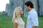 Jessica Boehrs (Marian Simmons), Wayne Carpendale (George Burton).