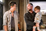 (v.li.): David Lim (Victor Tan), Jay Harrington (David Kay).