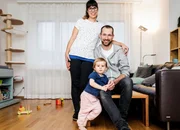 SRF bi de Lüt Familiensache Folge 1 Familie Scherrer: Patrizia Scherrer-Kesseli, Tochter Svea Scherrer und Vater Markus Scherrer