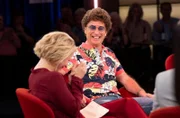 Interessante Gästerunden und beste Unterhaltung - das garantieren Susan Link und Micky Beisenherz jeden Freitag im "Kölner Treff". Im "Best of Kölner Treff - Die schönsten Lacher" zeigen wir noch einmal besonders lustige Gesprächsausschnitte. - Gast Atze Schröder und Moderatorin Susan Link (l).