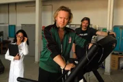Asli Bayram (Tanja), Gregor Seberg (Helmuth Nowak), Stefan Jürgens (Carl Ribarski).