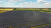 Solarkraftwerk bei Nürnberg - Schreckgespenst von Klimawandel-Leugnern