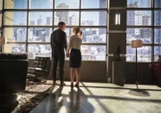 Oliver Queen (Stephen Amell) und Felicity Smoak (Emily Bett Rickards)