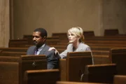 Det. Lilly Rush (Kathryn Morris, r.) redet Tucker (Riff Hutton, l.) ins Gewissen â€¦
