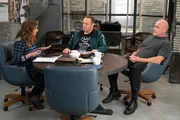 V.l.: Vanessa Cellucci (Leah Remini), Kevin Gable (Kevin James), Rutger (Bas Rutten)
