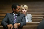 Det. Lilly Rush (Kathryn Morris, r.) erkennt schnell, dass Tucker (Riff Hutton, l.) mehr weiß, als er anfangs zugeben will ...