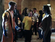 Trevor Mason (Christopher Titus, l.); Natalia Boa Vista (Eva La Rue, r.)