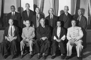 Die elf Richter des Internationalen Militärgerichtshofs für den Fernen Osten in Tokio, 1946: Der Tokioter Kriegsverbrecherprozess wird oft als japanisches Pendant zu den Nürnberger Prozessen bezeichnet.
