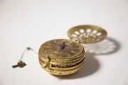 Frühe Taschenuhr in der Art der von Peter Henlein verfertigten berühmten "Nürnberger Eier".