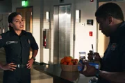 Konfrontation: Barrett Doss als Victoria Hughes, Okieriete Onaodowan als Dean Miller