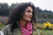 Leyla Piedayesh, Modeschöpferin und Gründerin des Labels Lala Berlin, hat rund um ihren 50. Geburtstag viele Krisen erlebt: den Tod ihrer Mutter, das Ende ihrer Beziehung, die Insolvenz ihrer Firma.