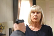 Charlotte (Mona Seefried)