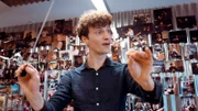 Thorstens Traum ist es, eines Tages vor einem Orchester zu stehen und als Dirigent ernst genommen zu werden.