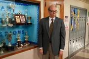 Rektor Earl Ball (Stephen Tobolowsky)