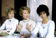 (v.li.): Andrea Wicke (Katharina), Lotte Ledl (Frau Rechenberg), Barbara Wussow (Buz).