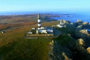 Frankreichs raue Küste: Im Süden der Bretagne Leuchtturm an der Küste der Bretagne