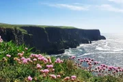 Irischer Kompass - Die vier Seiten Irlands neu entdeckt. Der einsame Norden. Küstenlandschaft Norden Irland.