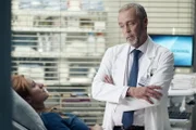 Transplant Staffel 1 Folge 9 Laurence Leboeuf als Magalie Leblanc, John Hannah als Jed Bishop