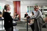 Samantha Spade (Poppy Montgomery, li.)  Ein 15-jähriges Mädchen, das bei ihrem Großvater lebt, verschwindet spurlos. Hat ihr Verschwinden mit einem Jungen zu tun?