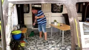 Auch beim Camping gibt es Hausarbeit für Sascha...