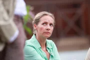 Kaye Wragg (Izzy Cartwright).