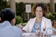 Judy Reyes (Dr. Paul).