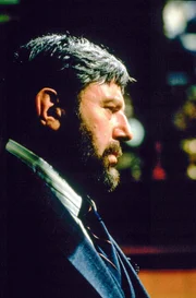 Oliver Brandt (Theodore Bikel)
