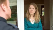 Ariana Schweiger (Luise Helm) ist geschockt, als sie vom Tod ihres Mannes erfährt. Polizist Timmermann (Mathias Junge) fällt die Überbringung der Todesnachricht nicht leicht. Denn er und Ariana Schweiger sind in der Vergangenheit mal ein Paar gewesen. Wurde Carsten Schweiger bedroht? Hatte er Ärger mit jemandem?