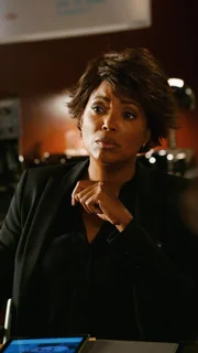 Bei den Ermittlungen in einem neuen Fall wird Tara (Aisha Tyler) und ihren Kollegen schnell klar, dass sie es nicht nur mit einem Serienkiller, sondern auch mit einem Maulwurf innerhalb einer der beteiligten Behörden zu tun haben ...