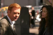 L-R: Horatio Caine (David Caruso),  Yelina Salas (Sofia Milos)