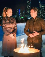 Fiona Gubelmann (Dr. Morgan Reznick), Will Yun Lee (Dr. Alex Park).
