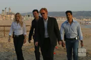 Wieder waren Calleigh Duquesne (Emily Procter, l.), Tim Speedle (Rory Cochrane, 2.v.l.), Lt. Horatio Caine (David Caruso, 2.v.r.) und Eric Delko (Adam Rodriguez, r.) bei der Aufklärung eines Falls erfolgreich.