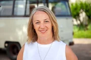 Sechs Landfrauen, ein Oldtimerbus und ein Kochwettbewerb mit jeweils einem Drei-Gänge-Menü. Marion Groß